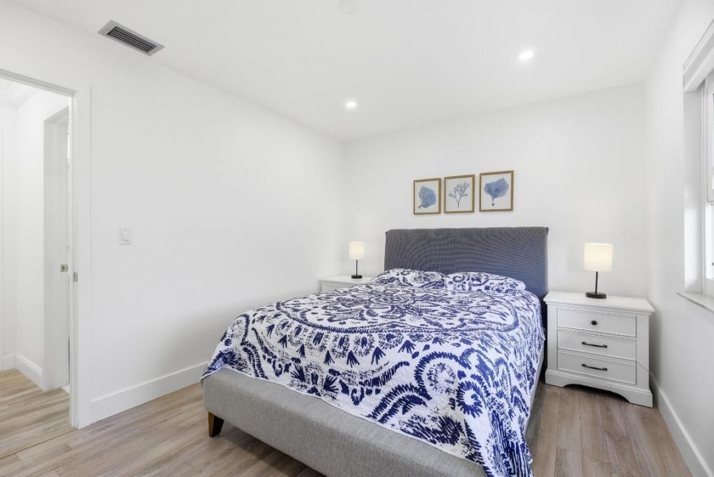 1127 E Seminole Avenue, Unit 24b, Jupiter, FL 33477 Photo