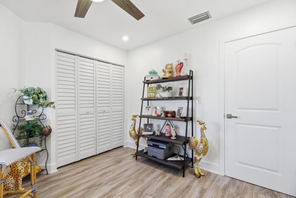 1127 E Seminole Avenue, Unit 24b, Jupiter, FL 33477 Photo