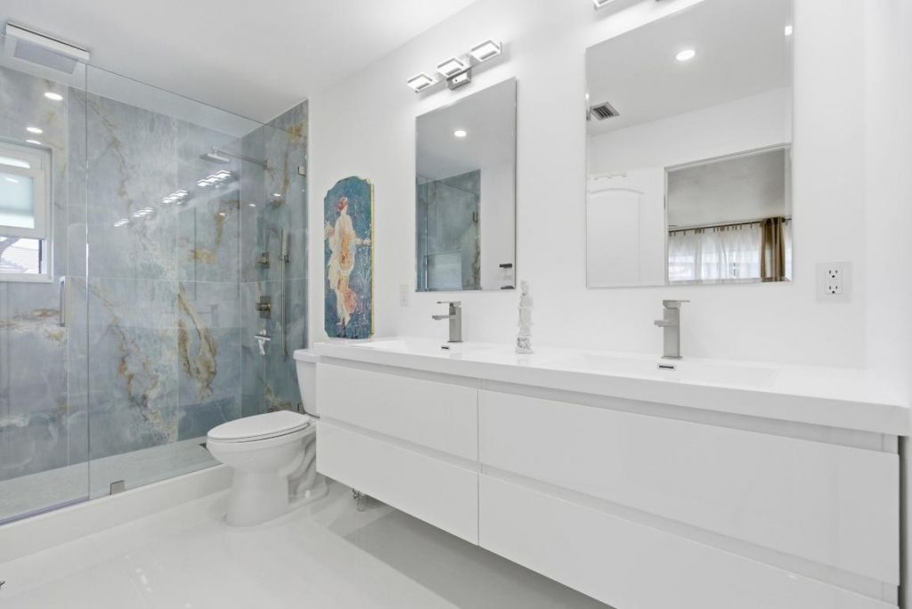 1127 E Seminole Avenue, Unit 24b, Jupiter, FL 33477 Photo