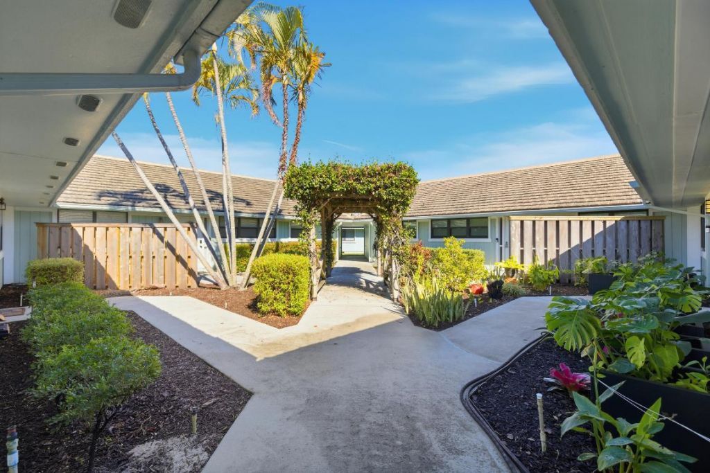 1127 E Seminole Avenue, Unit 24b, Jupiter, FL 33477 Photo