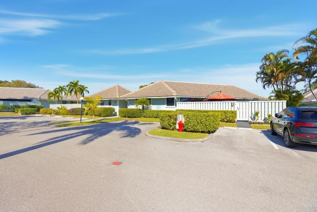 1127 E Seminole Avenue, Unit 24b, Jupiter, FL 33477 Photo