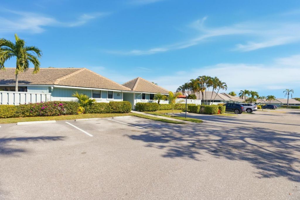 1127 E Seminole Avenue, Unit 24b, Jupiter, FL 33477 Photo