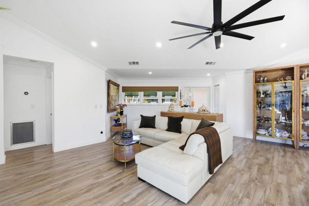 1127 E Seminole Avenue, Unit 24b, Jupiter, FL 33477 Photo