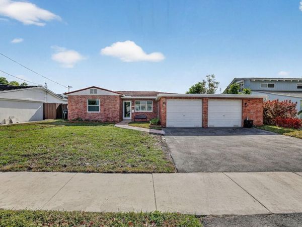 1120 Mango Isle, Fort Lauderdale, FL 33315