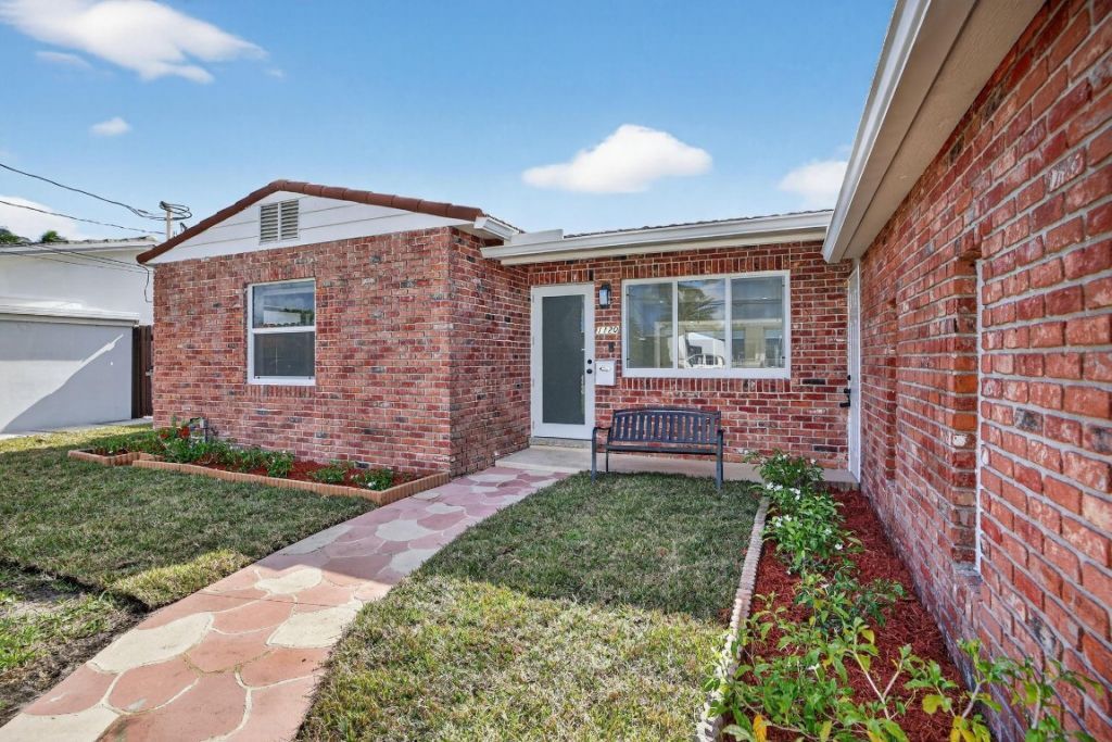 1120 Mango Isle, Fort Lauderdale, FL 33315 Photo