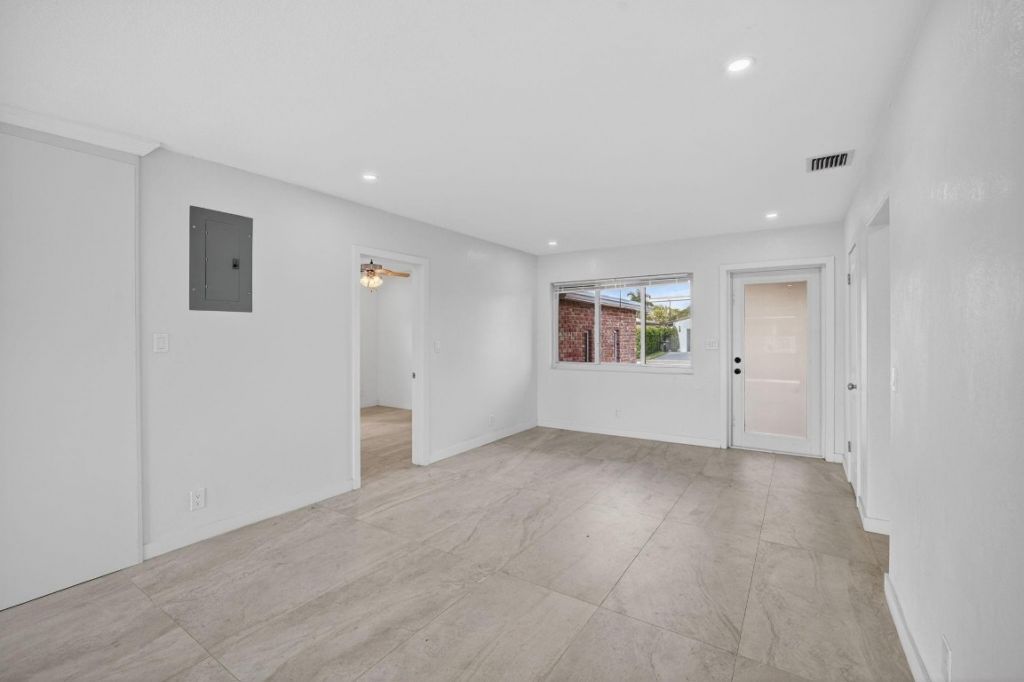 1120 Mango Isle, Fort Lauderdale, FL 33315 Photo