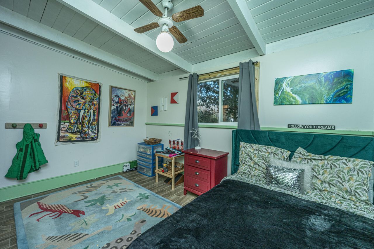 1986 Raina Street Photo 20