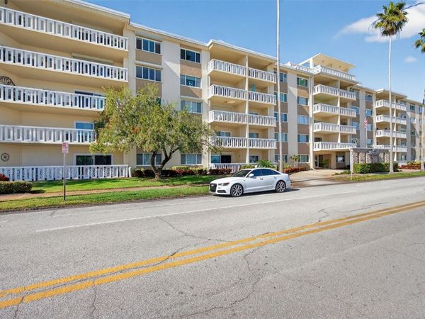 1200 N SHORE DRIVE NE, Unit 201 furnis, ST PETERSBURG, FL 33701