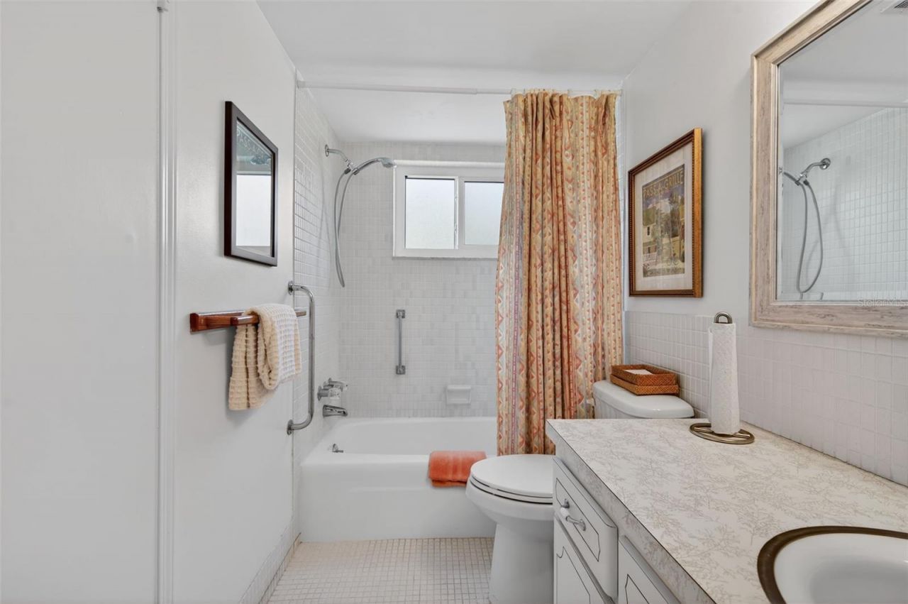 1200 N Shore Drive Ne, Unit 201 furnis, Saint Petersburg, FL 33701 Photo