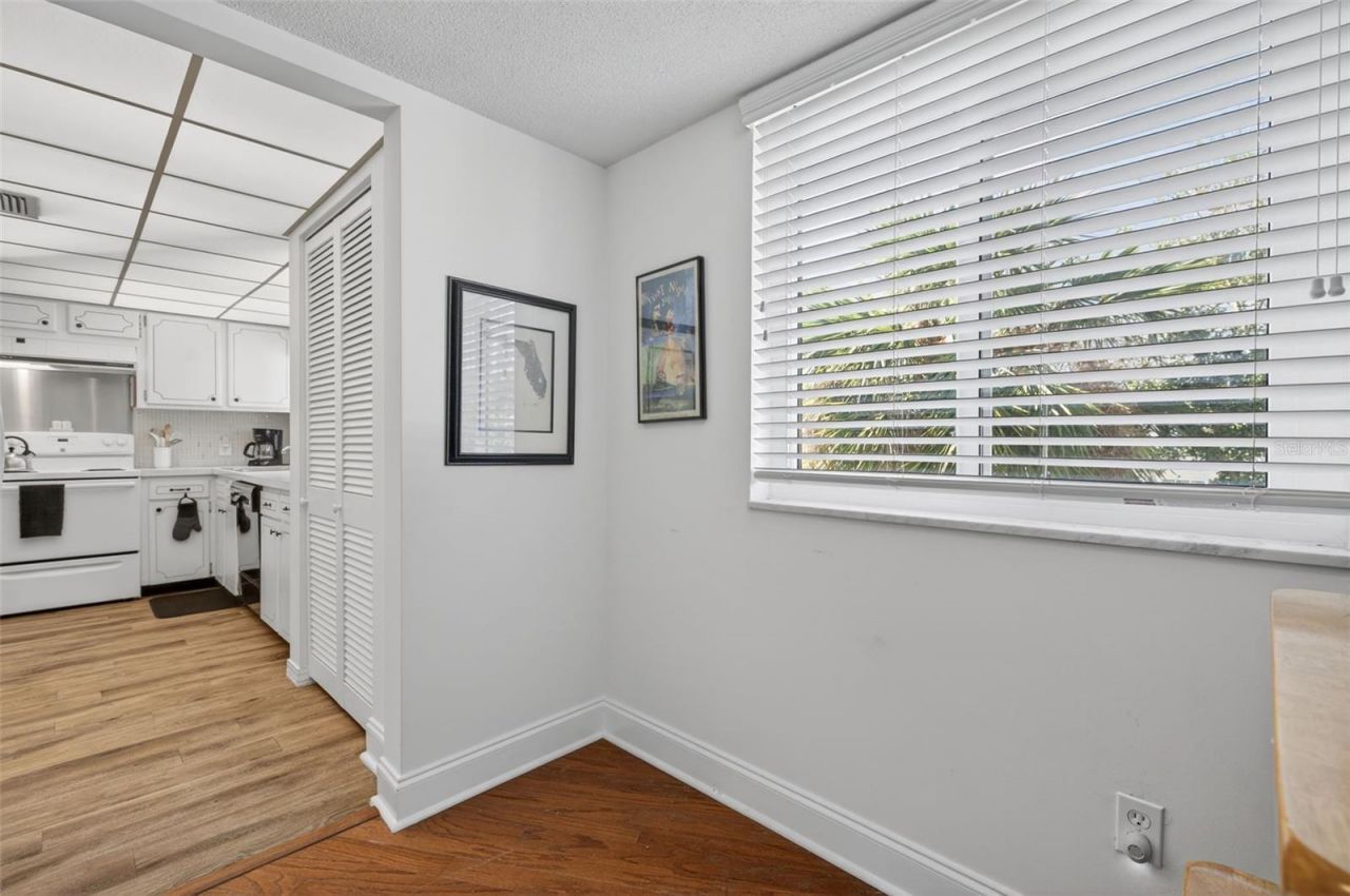 1200 N Shore Drive Ne, Unit 201 furnis, Saint Petersburg, FL 33701 Photo