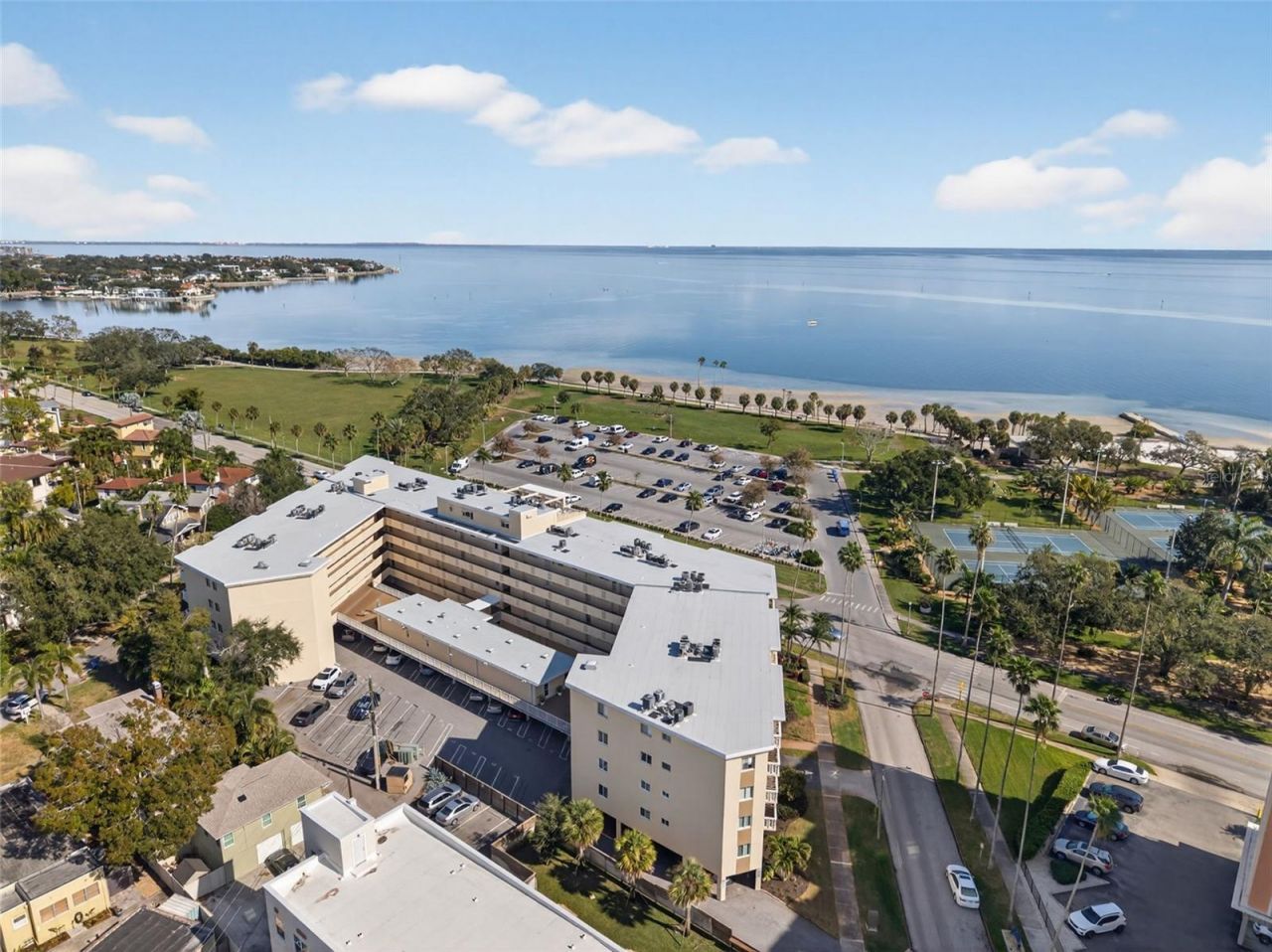 1200 N Shore Drive Ne, Unit 201 furnis, Saint Petersburg, FL 33701 Photo