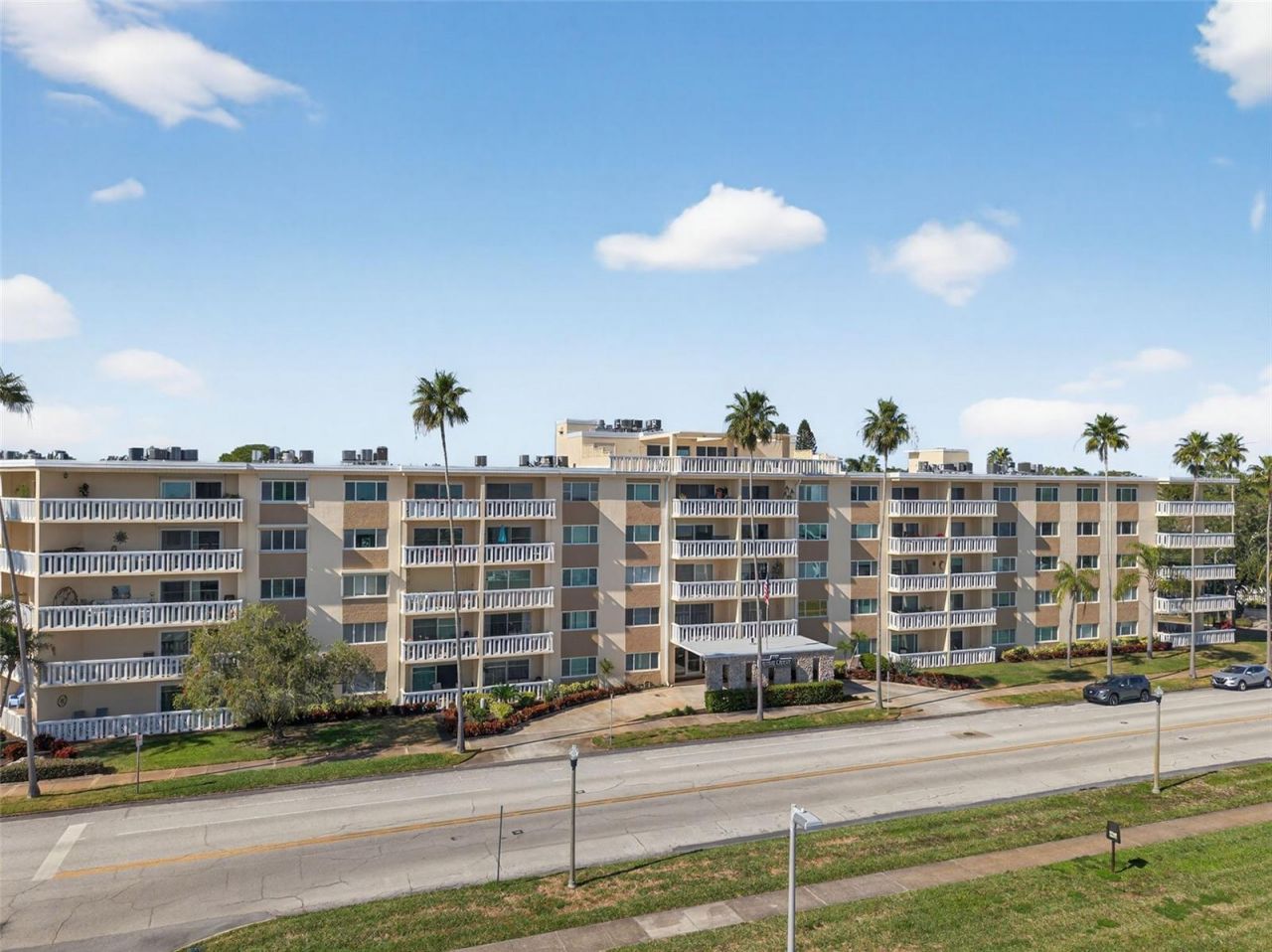 1200 N Shore Drive Ne, Unit 201 furnis, Saint Petersburg, FL 33701 Photo