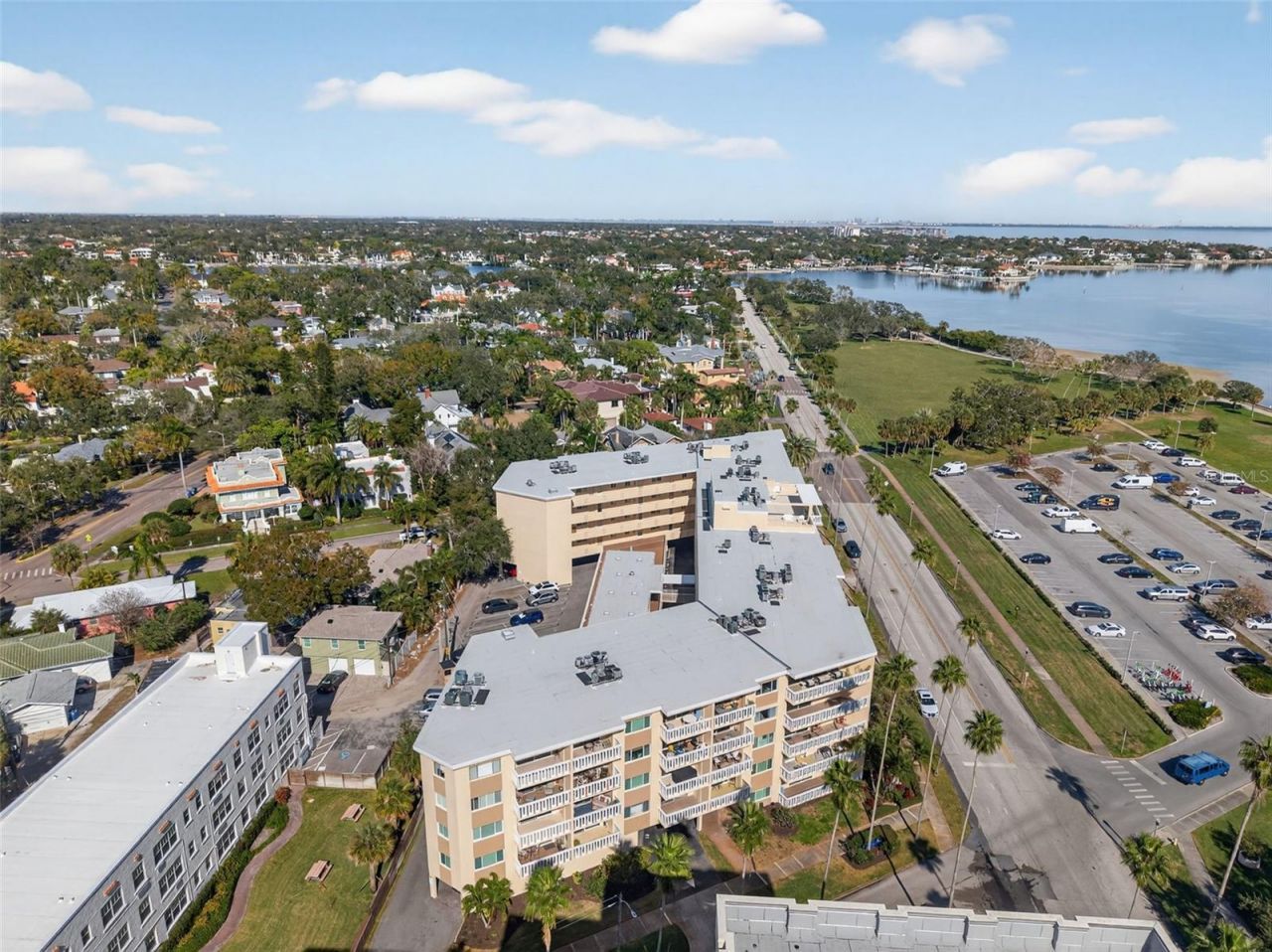 1200 N Shore Drive Ne, Unit 201 furnis, Saint Petersburg, FL 33701 Photo