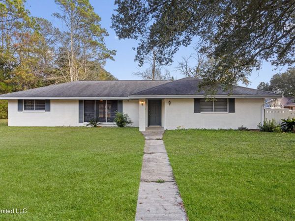 2265 Popps Ferry , Biloxi, MS 39532