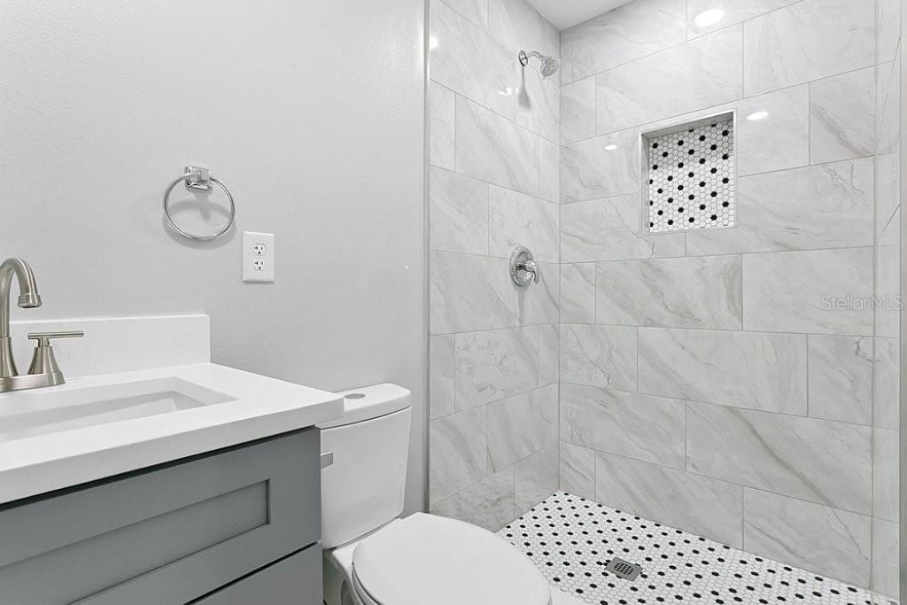 4823 Kathy Jo Terrace, Orlando, FL 32808 Photo