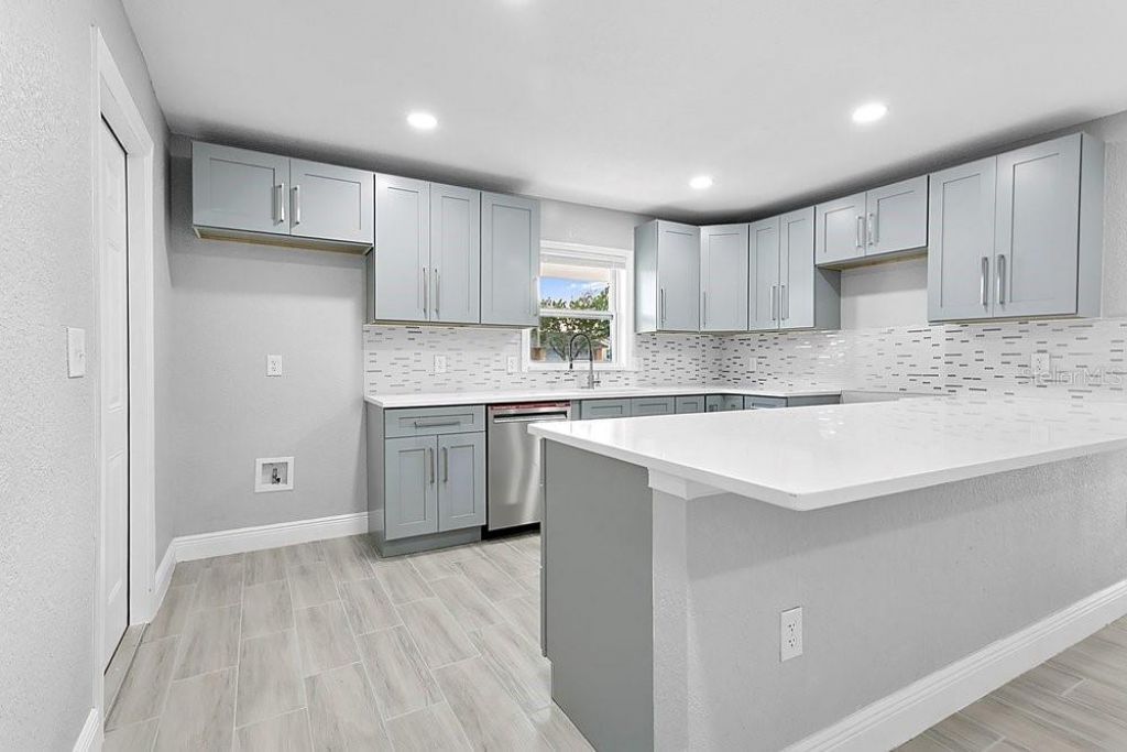 4823 Kathy Jo Terrace, Orlando, FL 32808 Photo