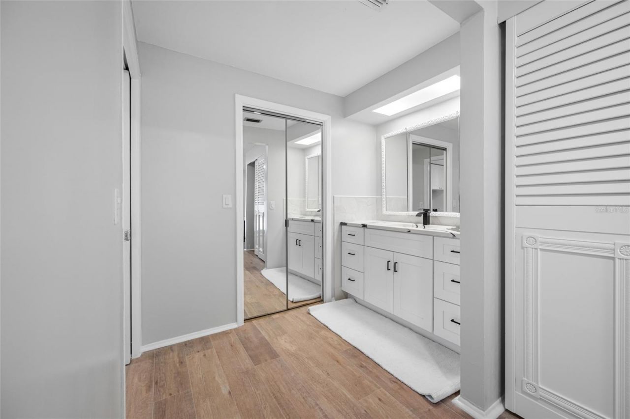 1932 Oro Court, Clearwater, FL 33764 Photo