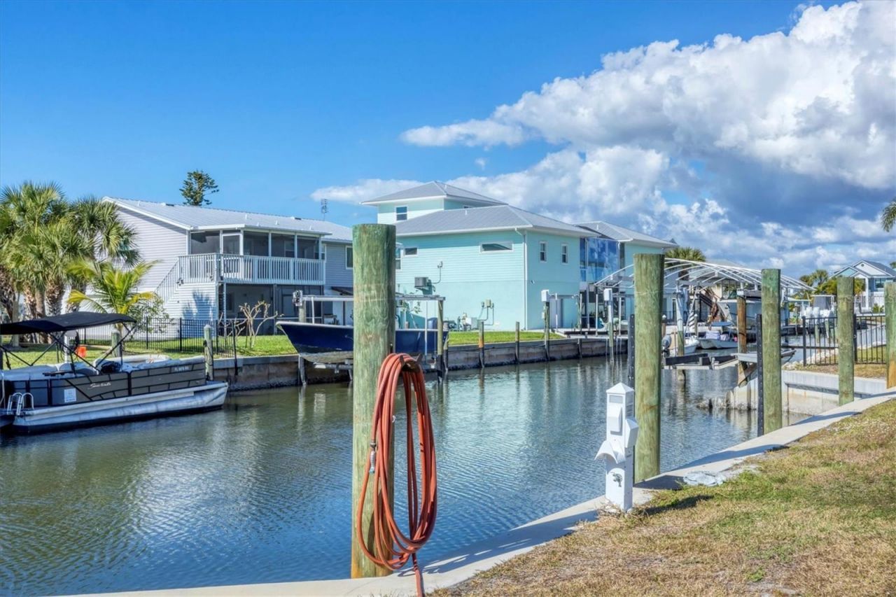 10484 Raymond Street, Englewood, FL 34224 Photo