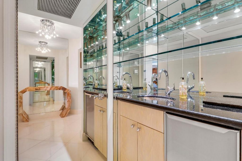 5380 N Ocean Drive, Unit 20b, Singer Island, FL 33404 Photo