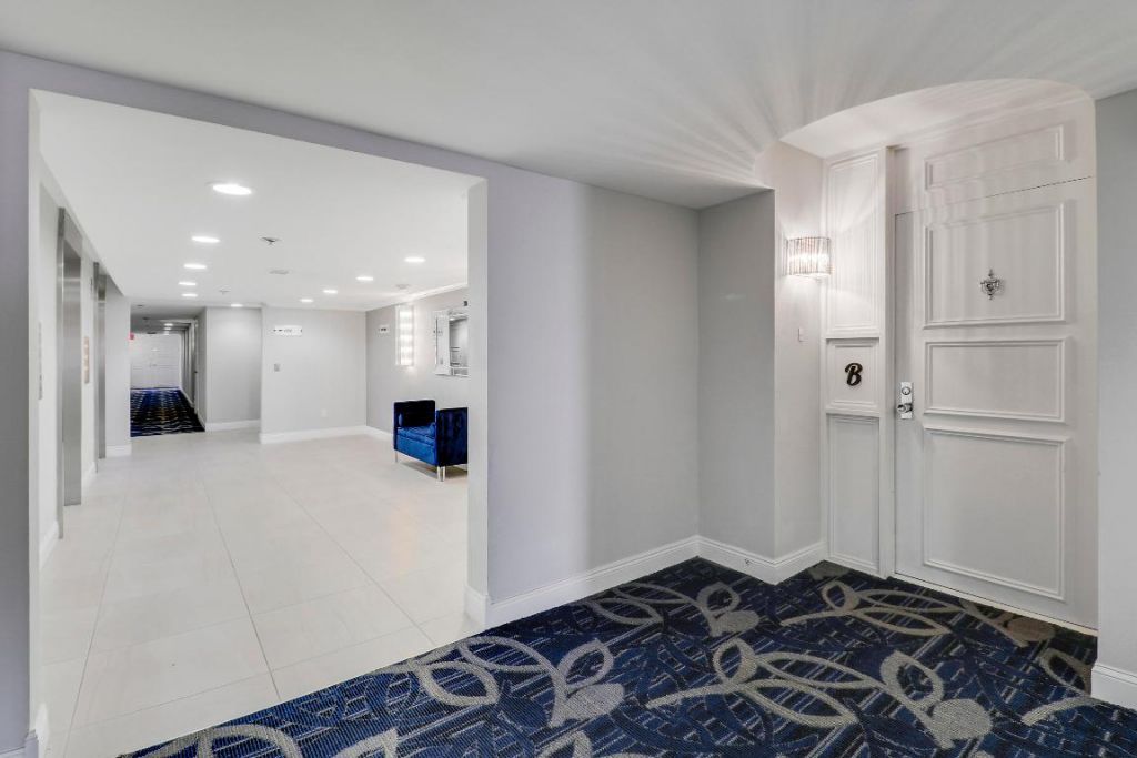 5380 N Ocean Drive, Unit 20b, Singer Island, FL 33404 Photo