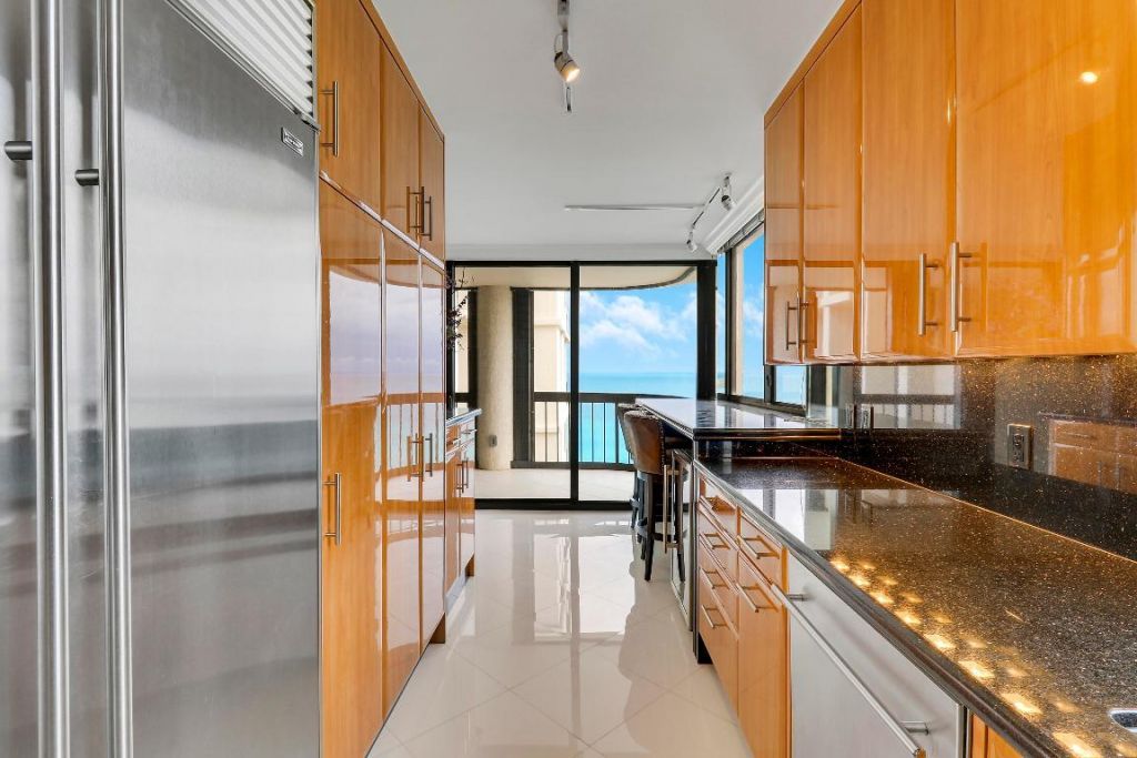 5380 N Ocean Drive, Unit 20b, Singer Island, FL 33404 Photo