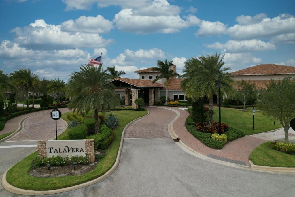 8881 SW Breve Way, Port Saint Lucie, FL 34987 Photo