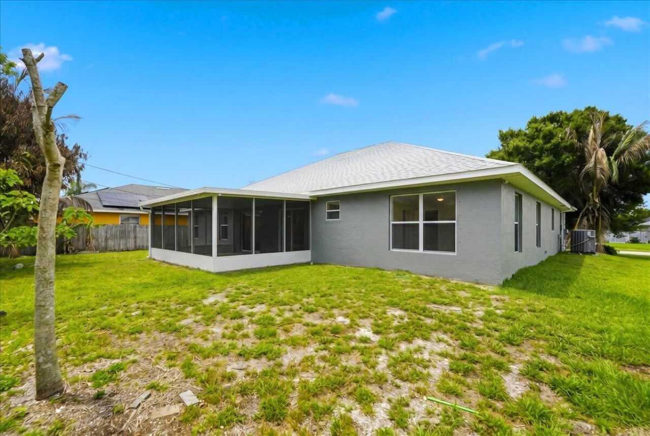 1218 SW Melrose Avenue, Port Saint Lucie, FL 34953 Photo