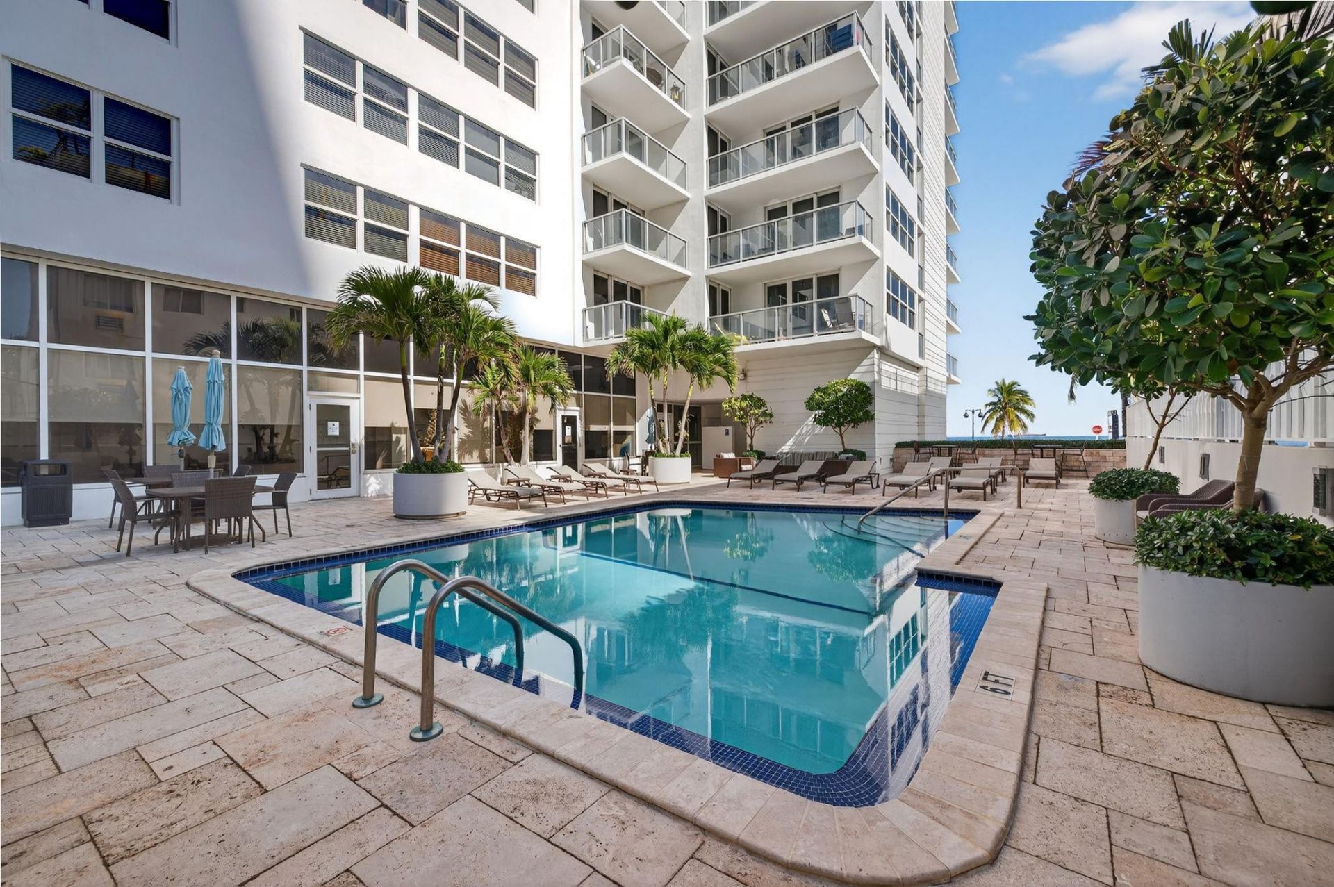 209 N Fort Lauderdale Beach Boulevard, Unit 3D, Fort Lauderdale, FL 33304 Photo