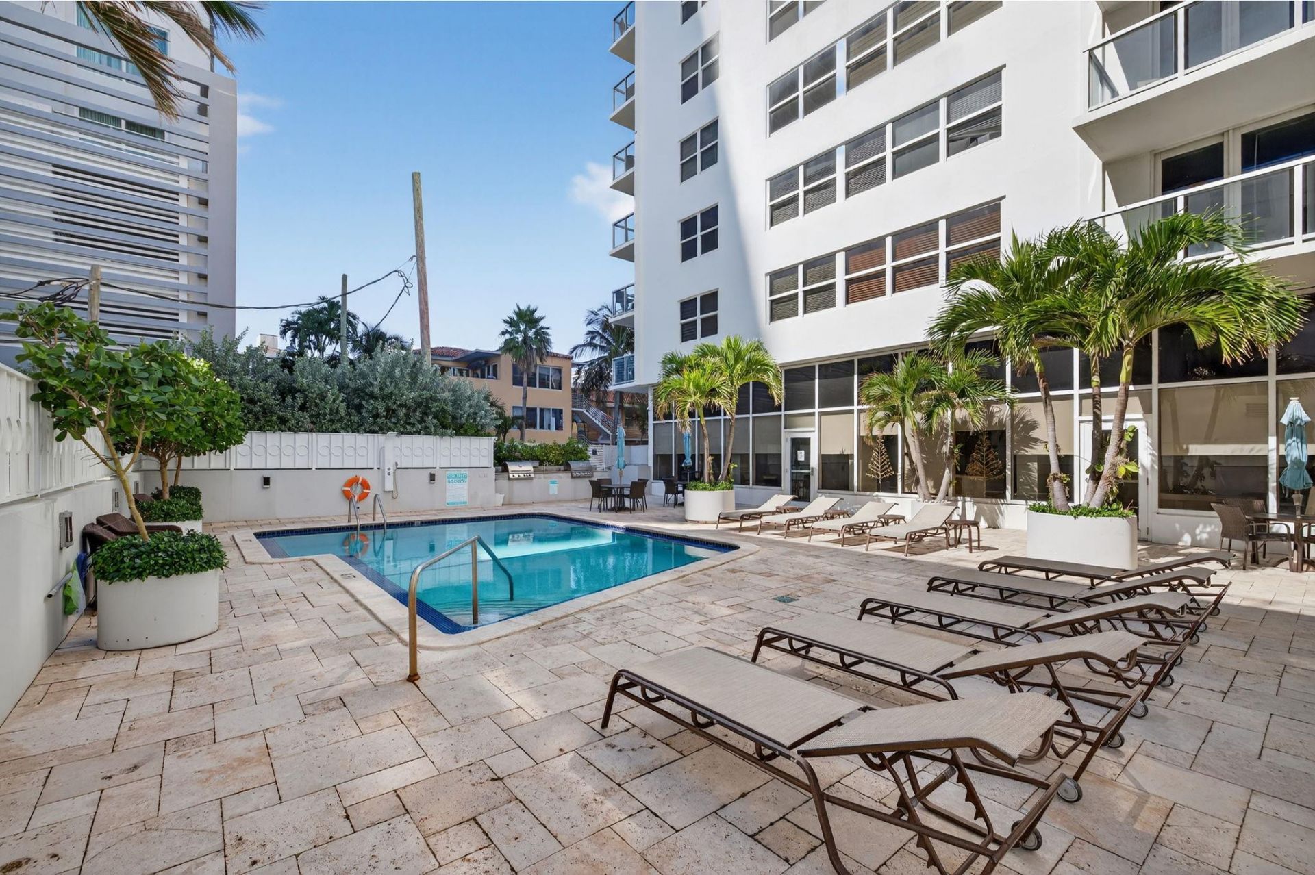 209 N Fort Lauderdale Beach Boulevard, Unit 3D, Fort Lauderdale, FL 33304 Photo