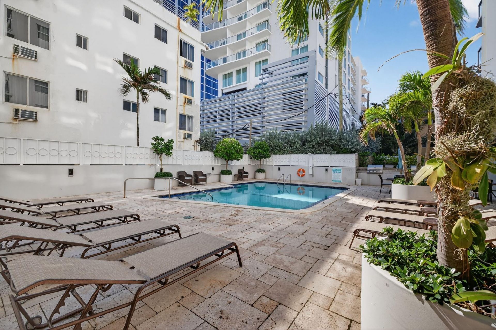 209 N Fort Lauderdale Beach Boulevard, Unit 3D, Fort Lauderdale, FL 33304 Photo