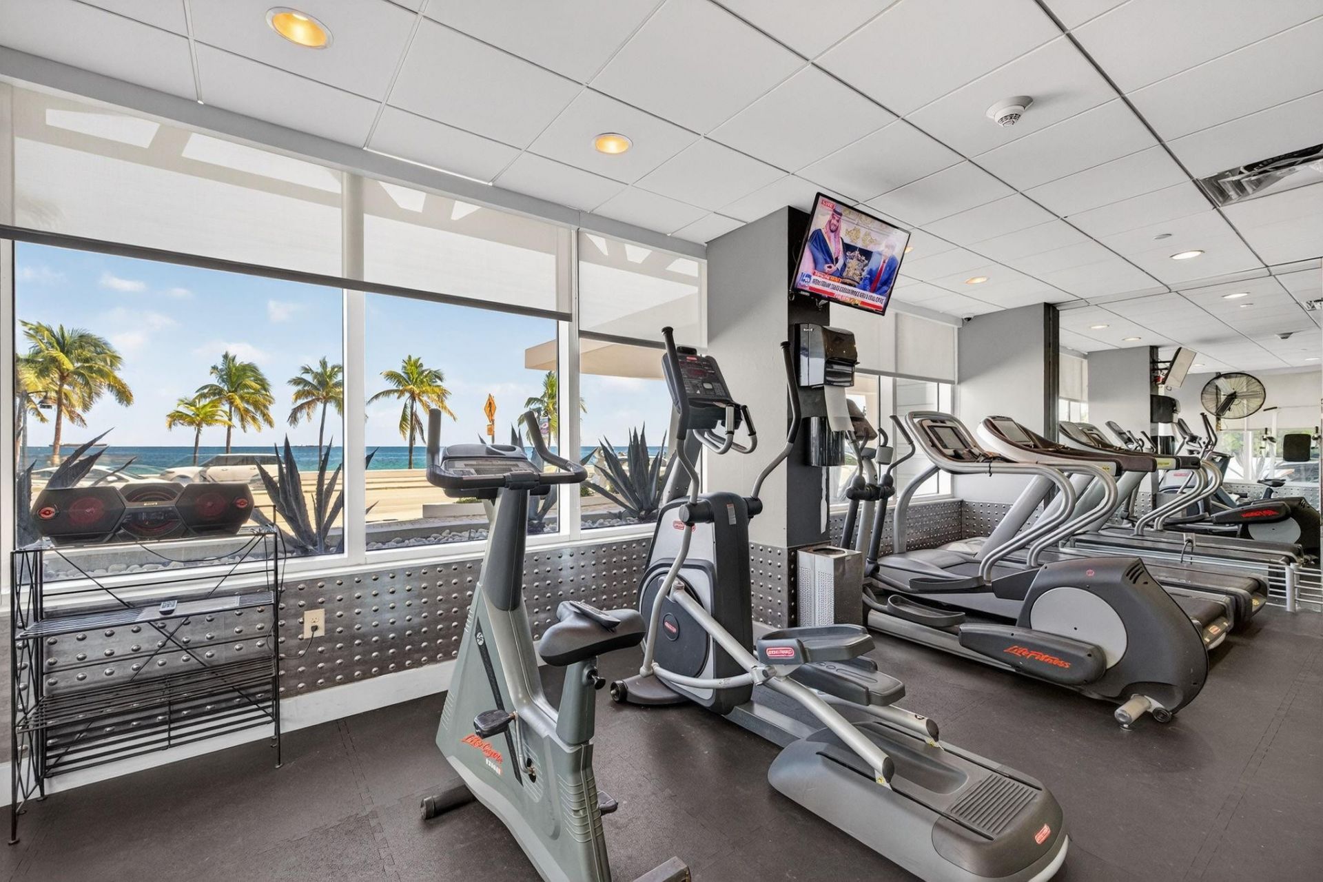 209 N Fort Lauderdale Beach Boulevard, Unit 3D, Fort Lauderdale, FL 33304 Photo