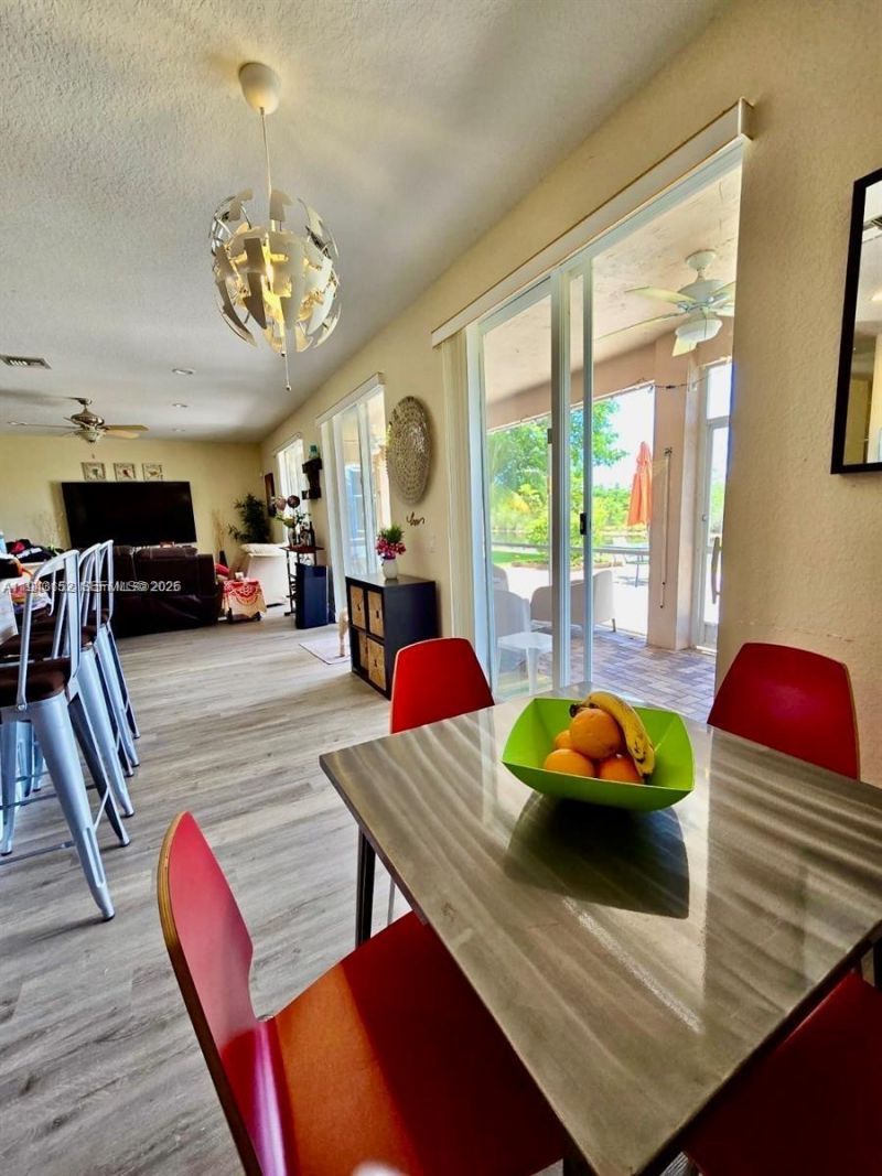 1587 Winterberry Ln, Weston, FL 33327 Photo