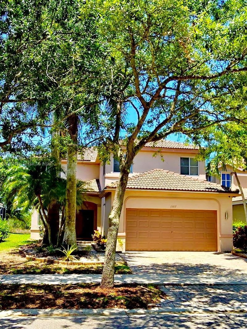 1587 Winterberry Ln, Weston, FL 33327 Photo