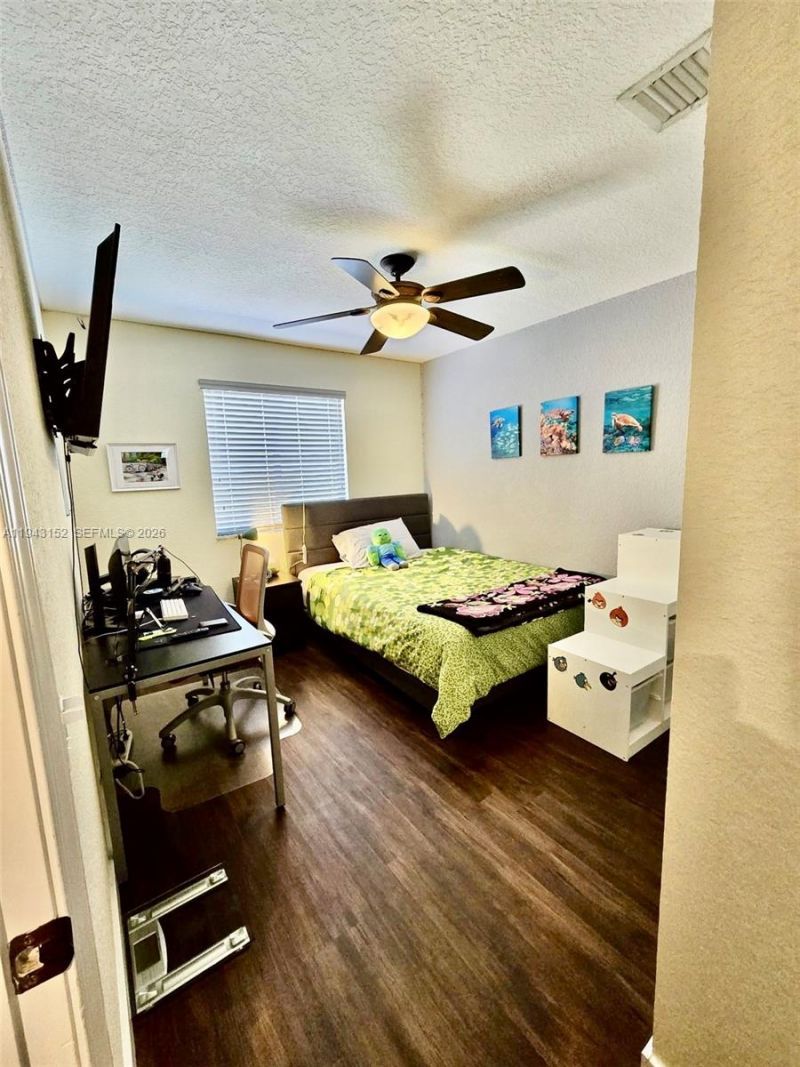 1587 Winterberry Ln, Weston, FL 33327 Photo