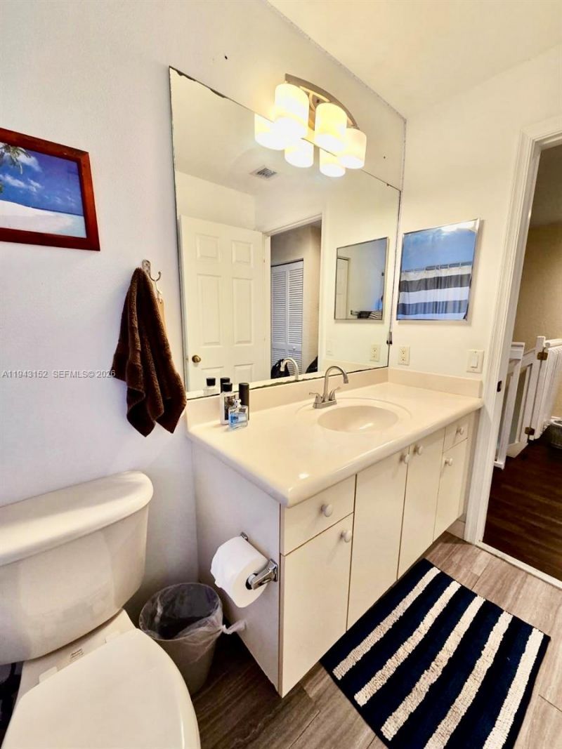 1587 Winterberry Ln, Weston, FL 33327 Photo