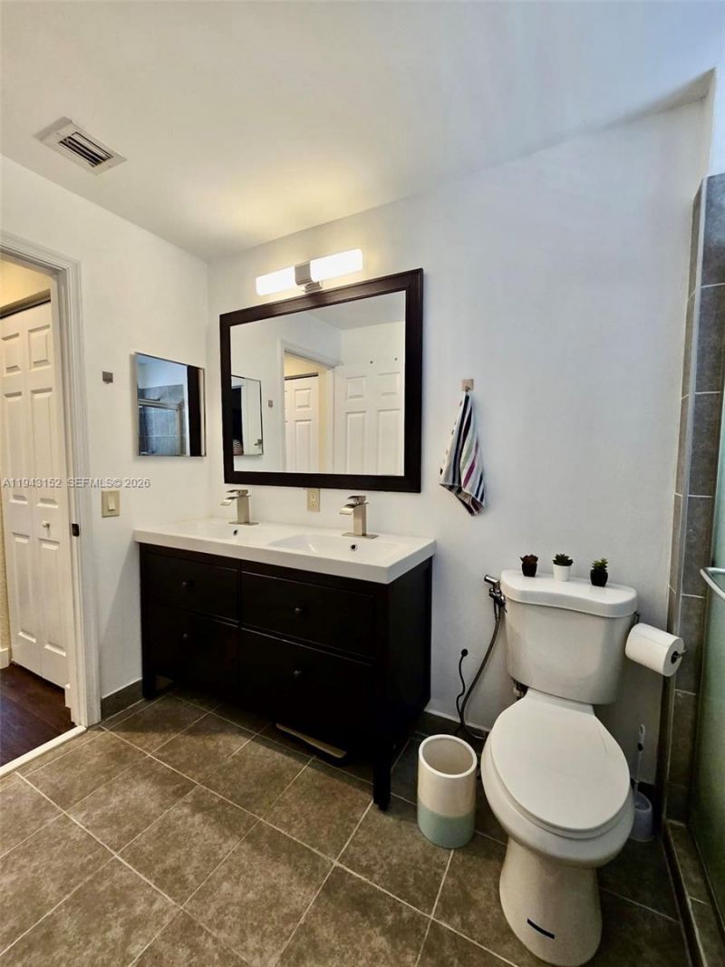 1587 Winterberry Ln, Weston, FL 33327 Photo