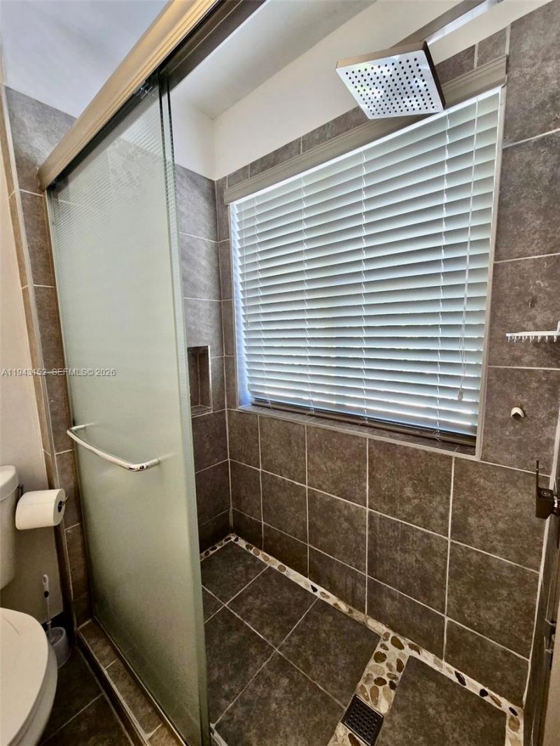 1587 Winterberry Ln, Weston, FL 33327 Photo