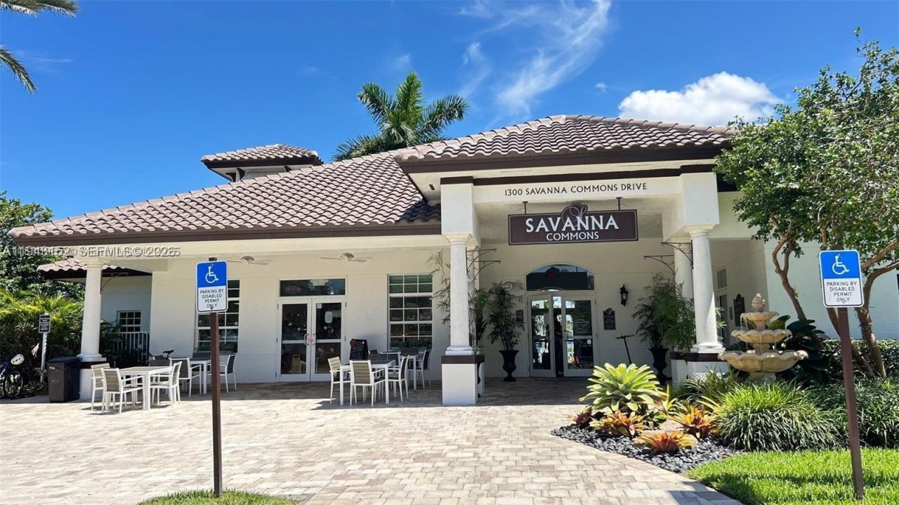 1587 Winterberry Ln, Weston, FL 33327 Photo