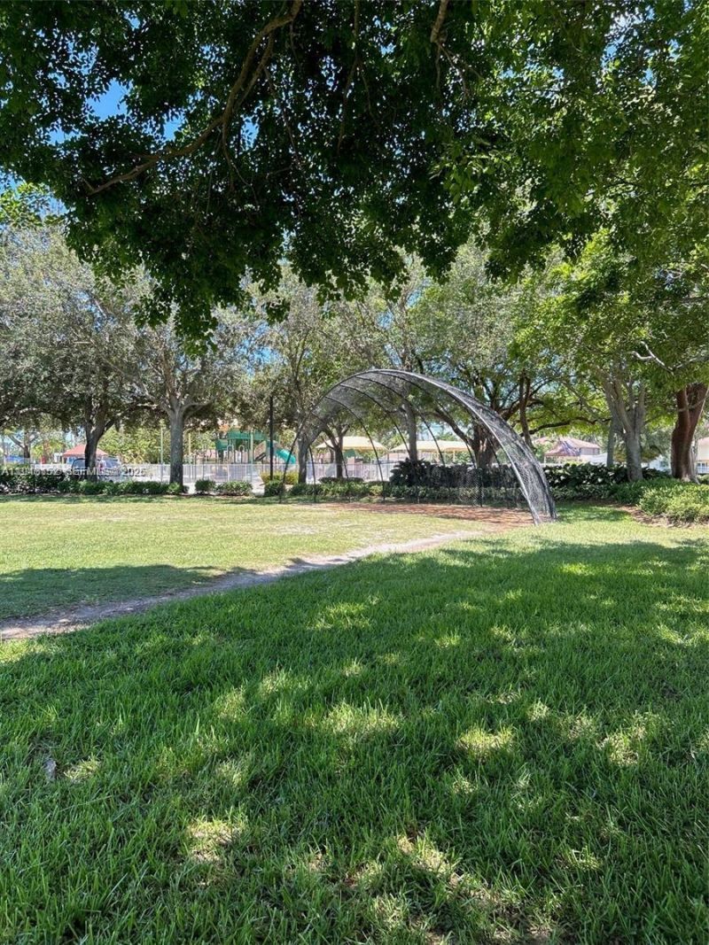 1587 Winterberry Ln, Weston, FL 33327 Photo