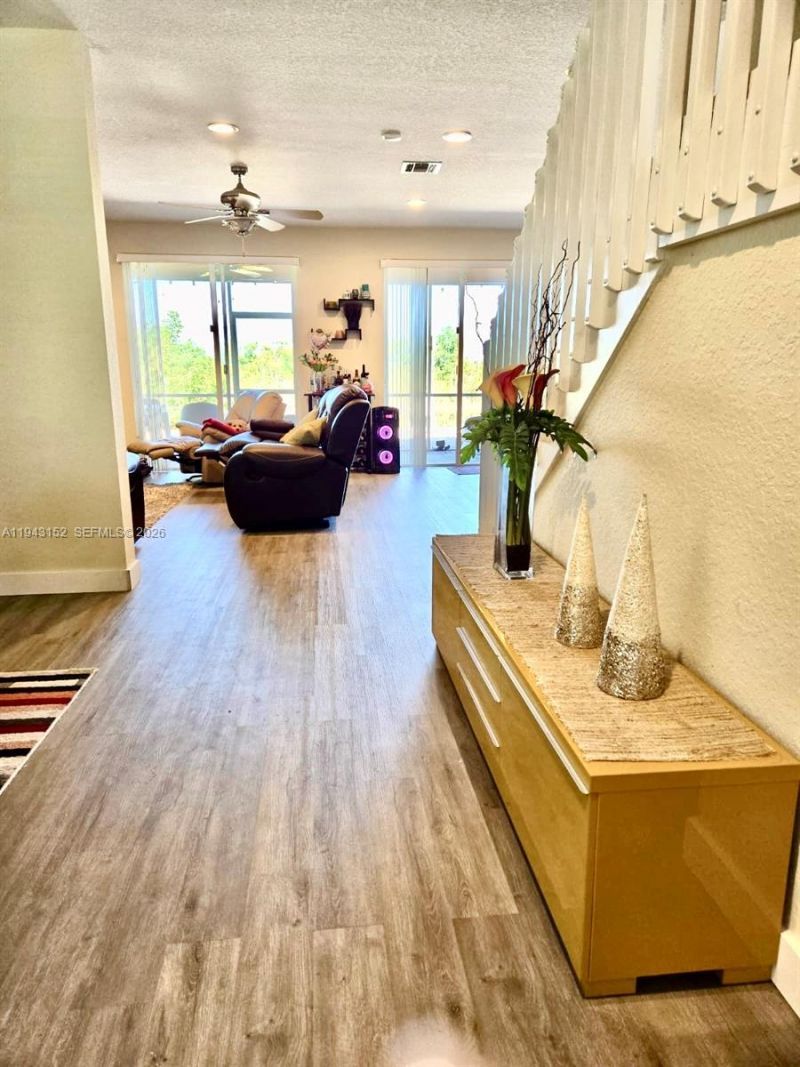 1587 Winterberry Ln, Weston, FL 33327 Photo