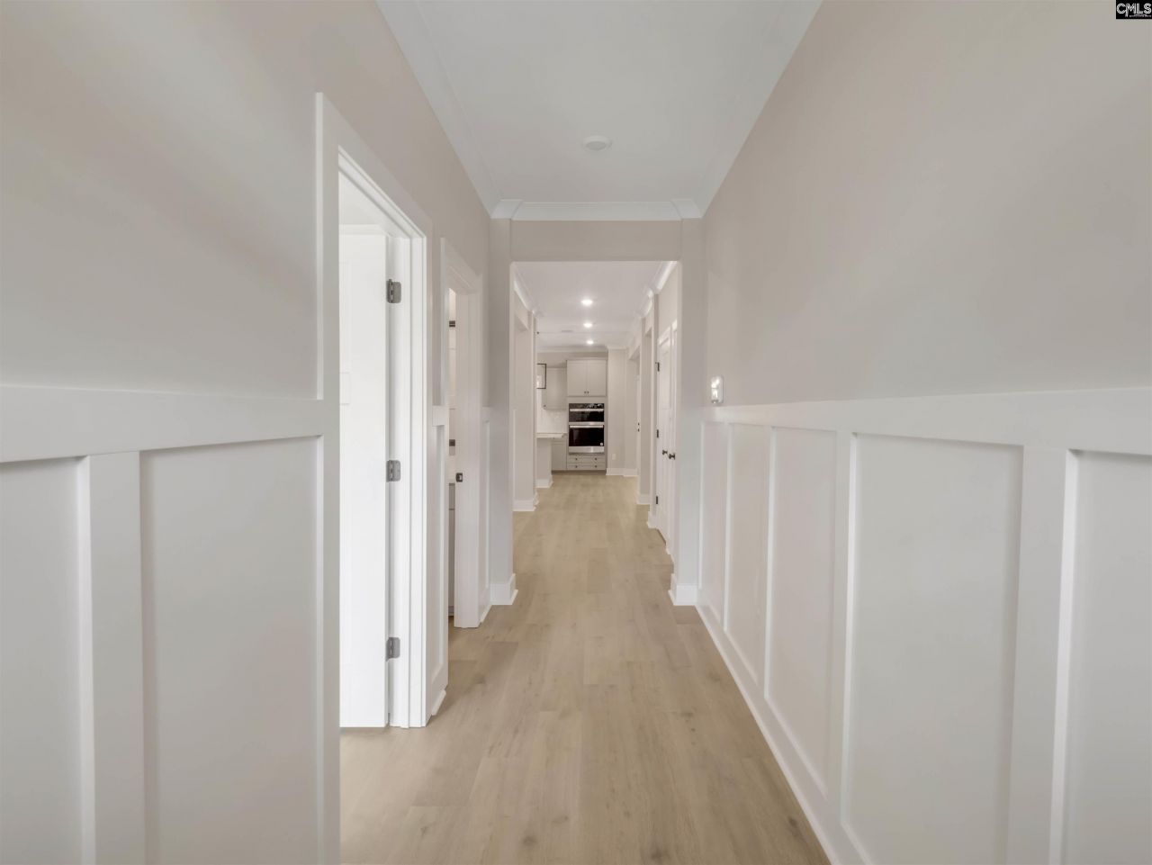 8 Elk Run Court Photo 5