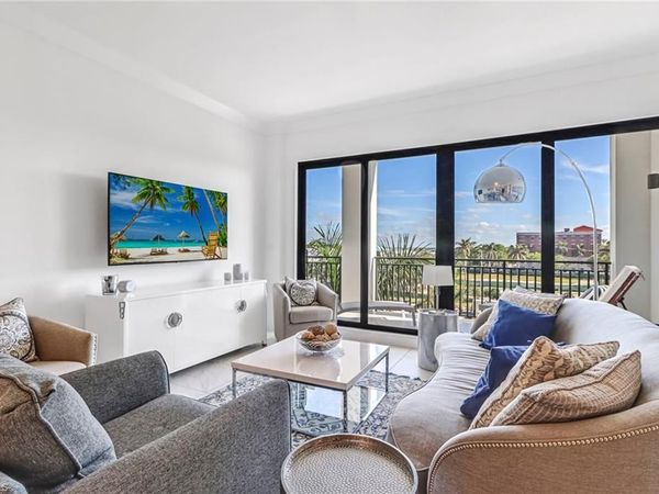 1135 3rd AVE S, Unit 415, NAPLES, FL 34102