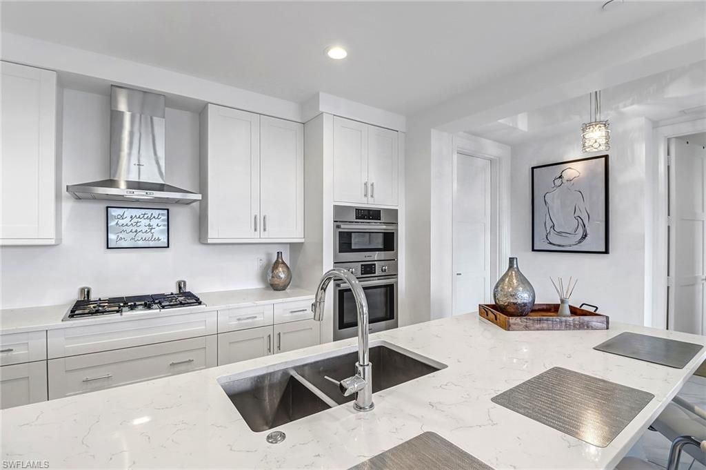 1135 3rd Ave S, Unit 415, Naples, FL 34102 Photo