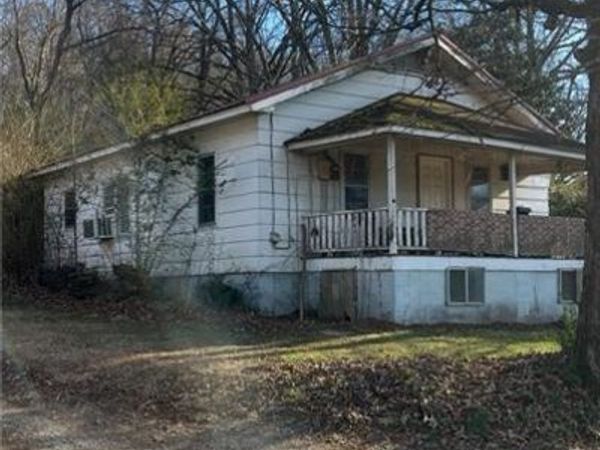 140 Green Row , Calhoun, GA 30701