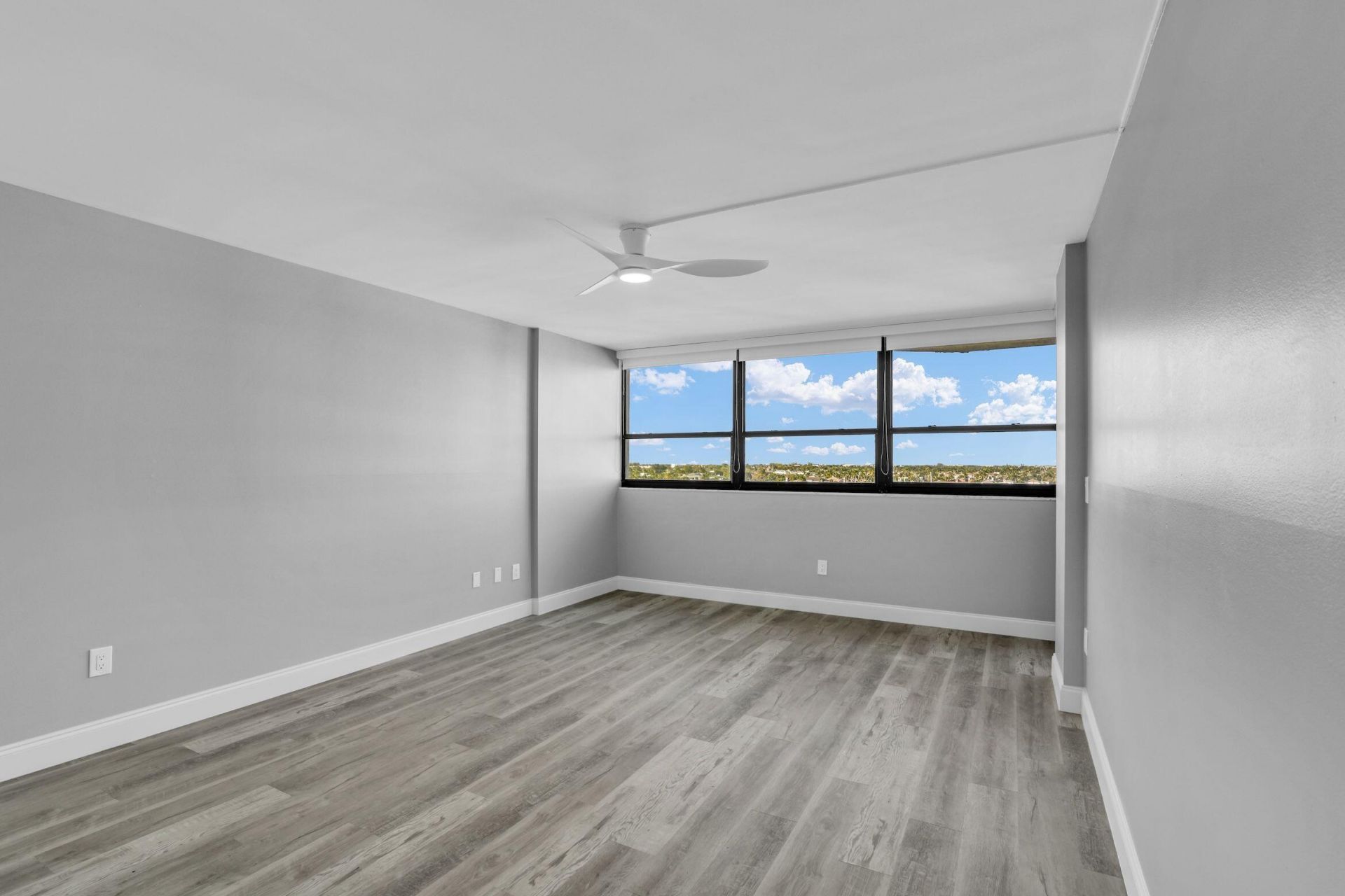 859 Jeffery Street, Unit 810, Boca Raton, FL 33487 Photo