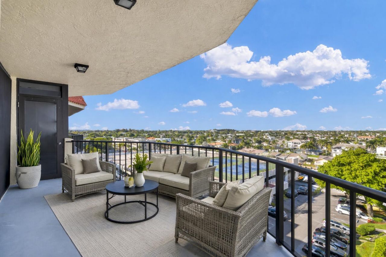 859 Jeffery Street, Unit 810, Boca Raton, FL 33487 Photo