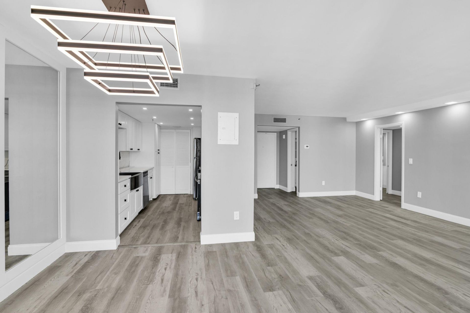 859 Jeffery Street, Unit 810, Boca Raton, FL 33487 Photo