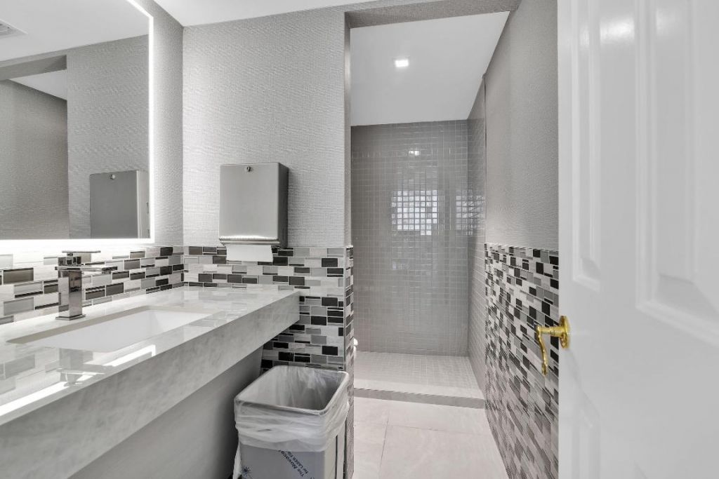 859 Jeffery Street, Unit 810, Boca Raton, FL 33487 Photo