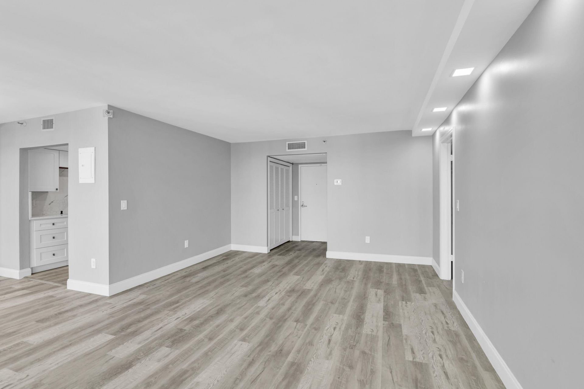 859 Jeffery Street, Unit 810, Boca Raton, FL 33487 Photo