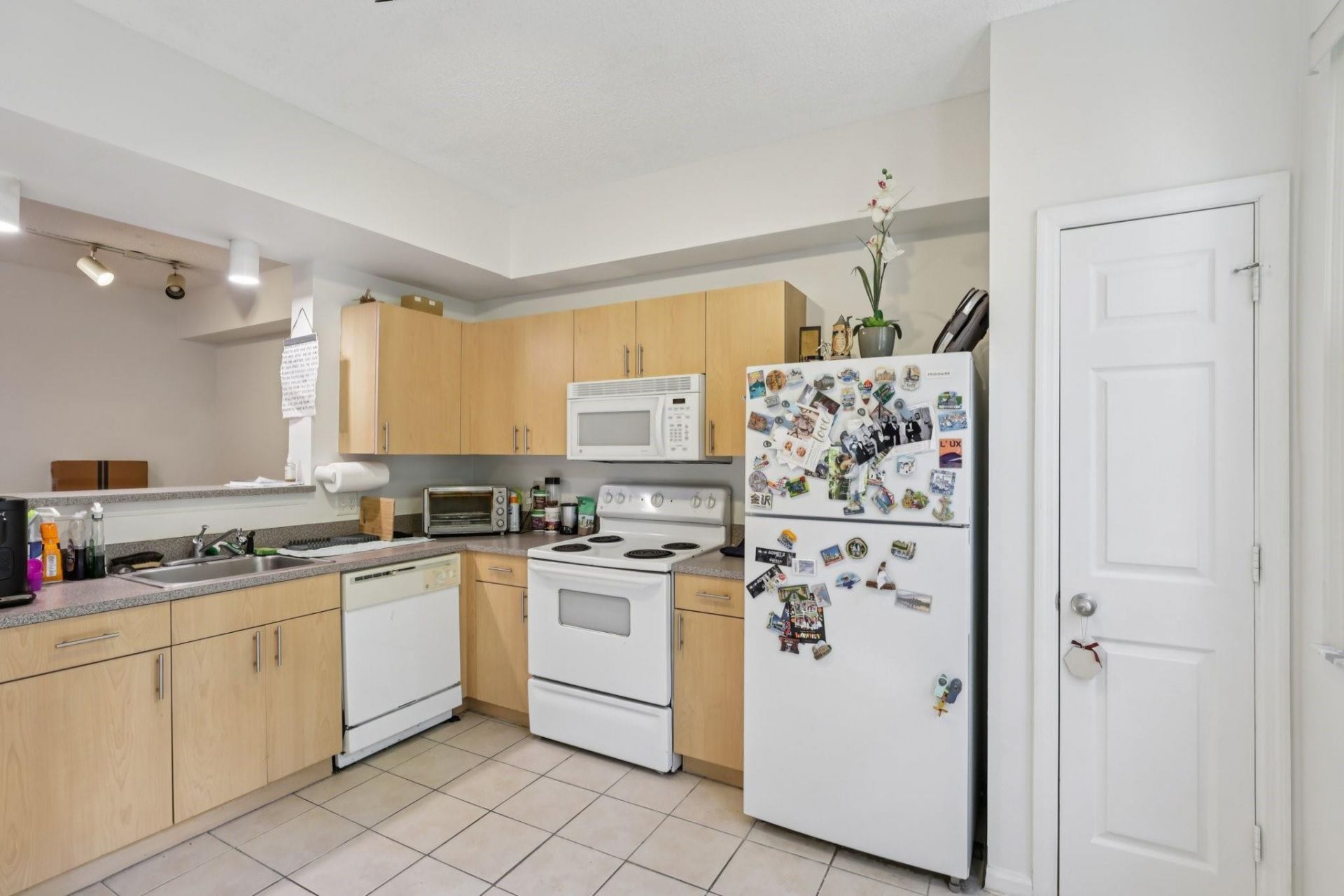 533 NE 3rd Avenue, Unit 321, Fort Lauderdale, FL 33301 Photo